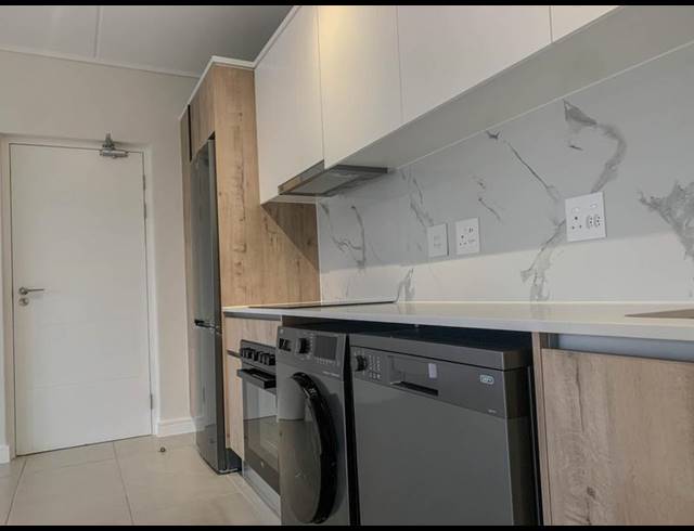 1 BEDROOM PROPERTY TO RENT IN RICHWOOD